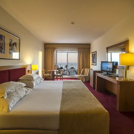 Galé Hotel 4*