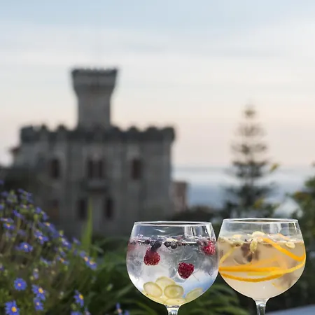 Gale (adults Only) 4*